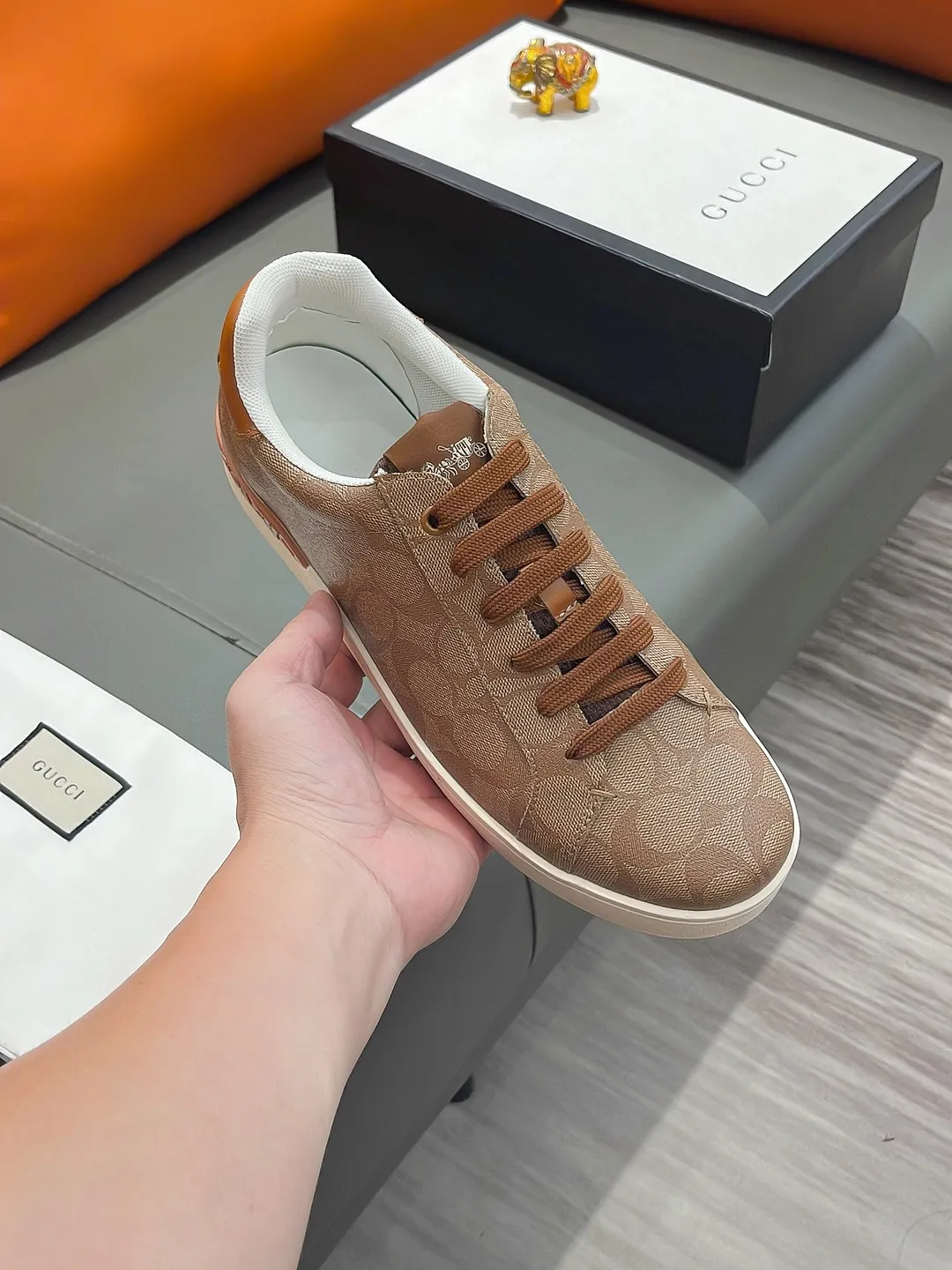 Men's shoes GUCCI "Gucci" P400 Regular size: 38-44 (casual shoes) Product materials: Selected cowhide upper, soft sheepskin lining; original outsole.